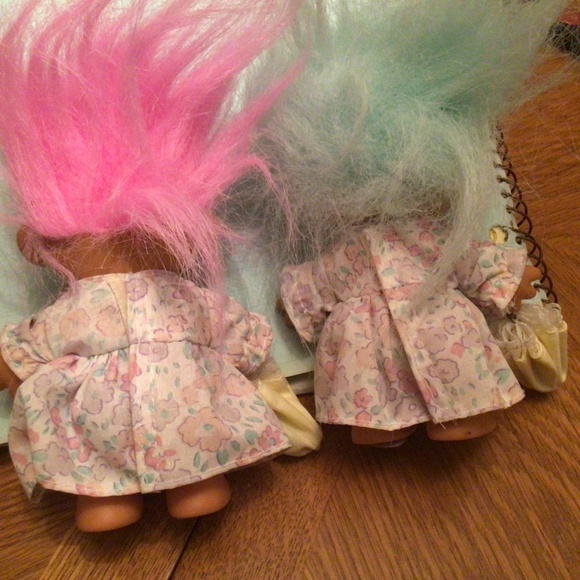 2 RUSS BERRIE Easter troll dolls - Picture 2 of 2